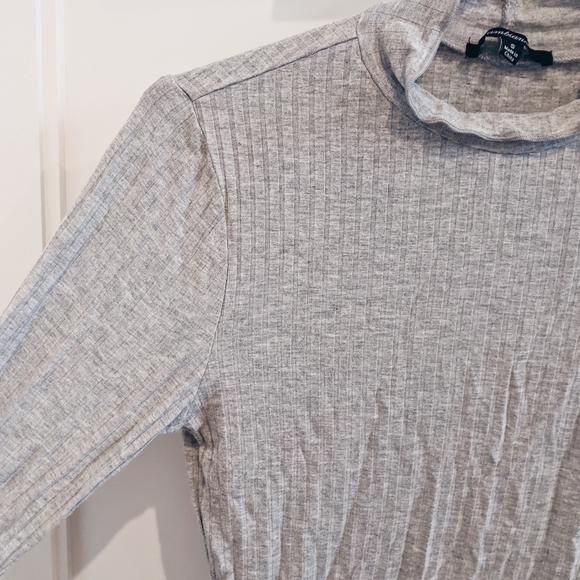 DONATED - Picture 2 of 6